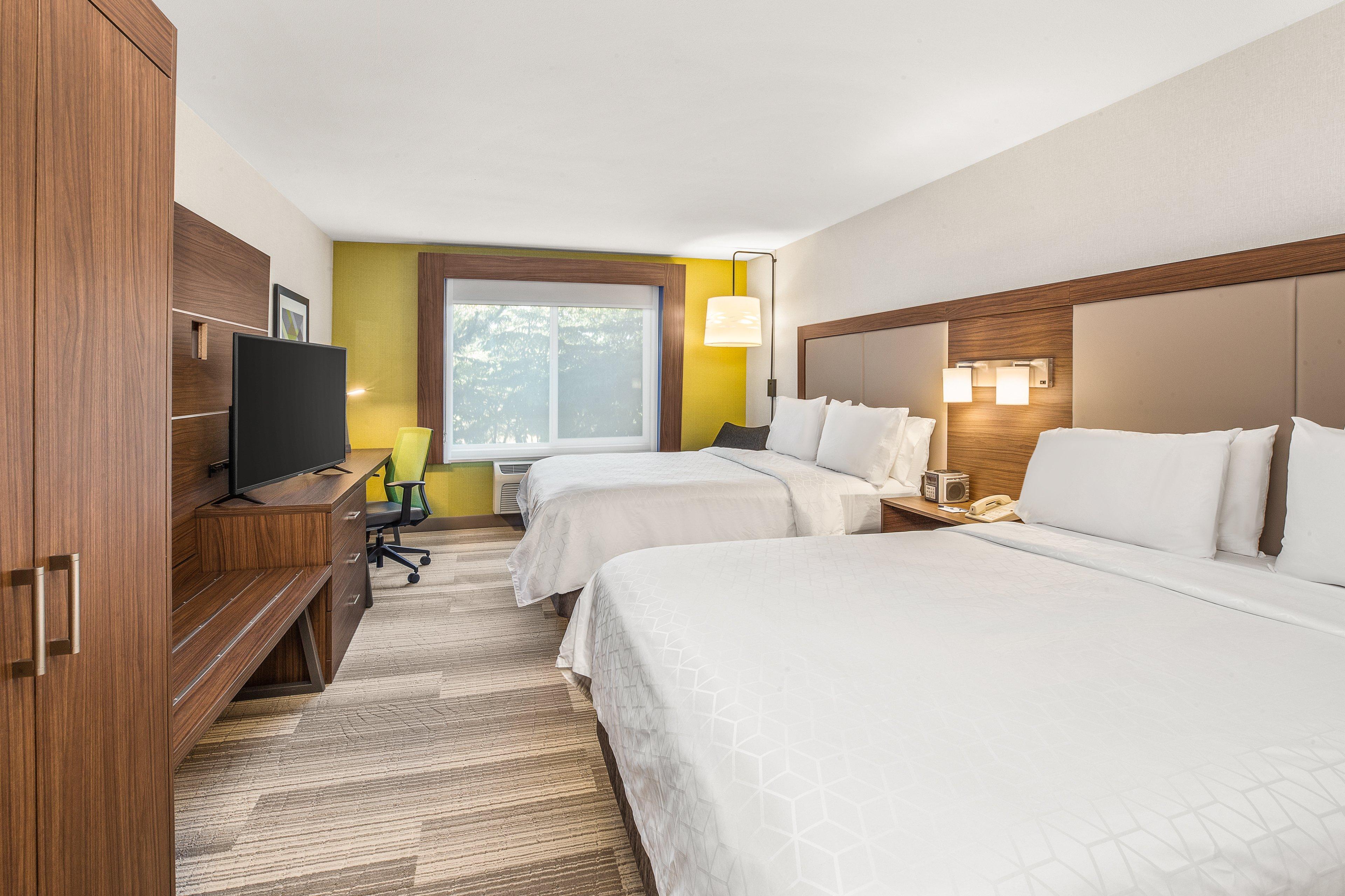 Holiday Express & By Ihg