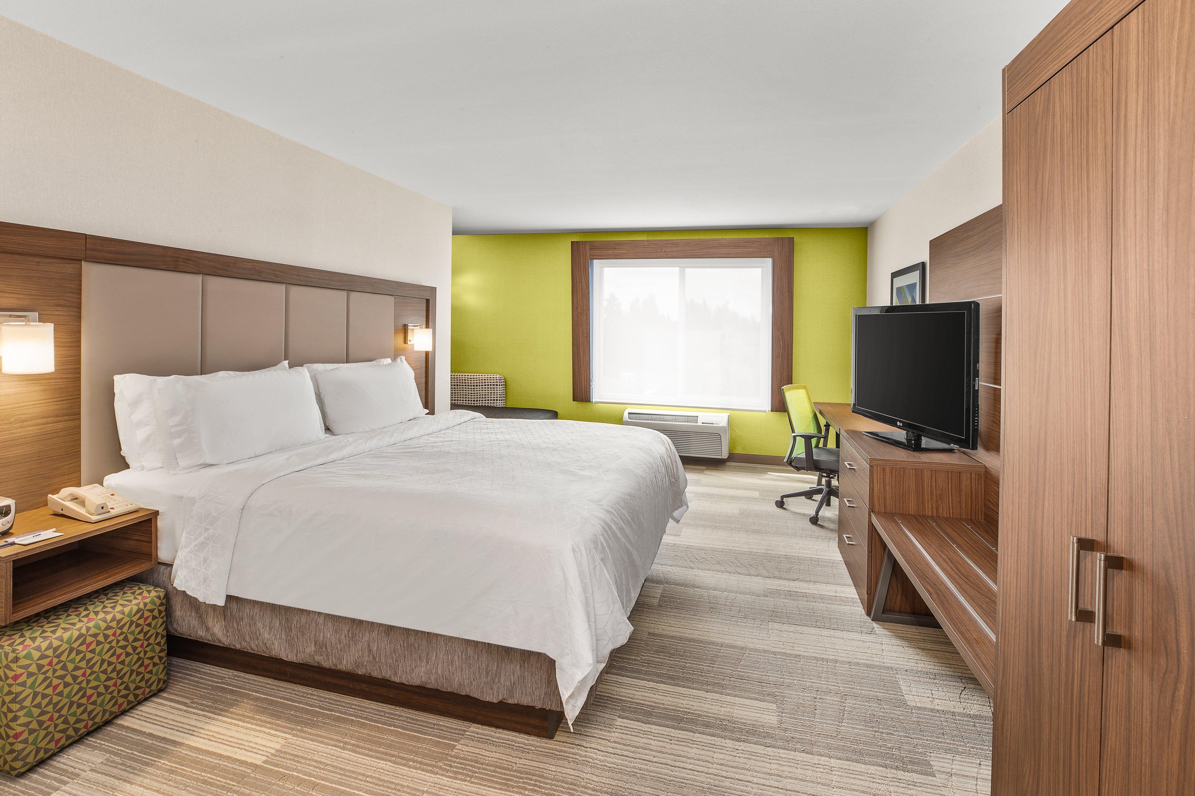 Holiday Express & By Ihg Hotel 3*
