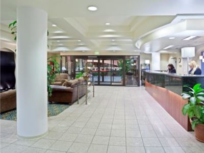 Holiday Express & By Ihg Hotel 3*