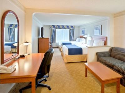 Holiday Express & By Ihg Hotel